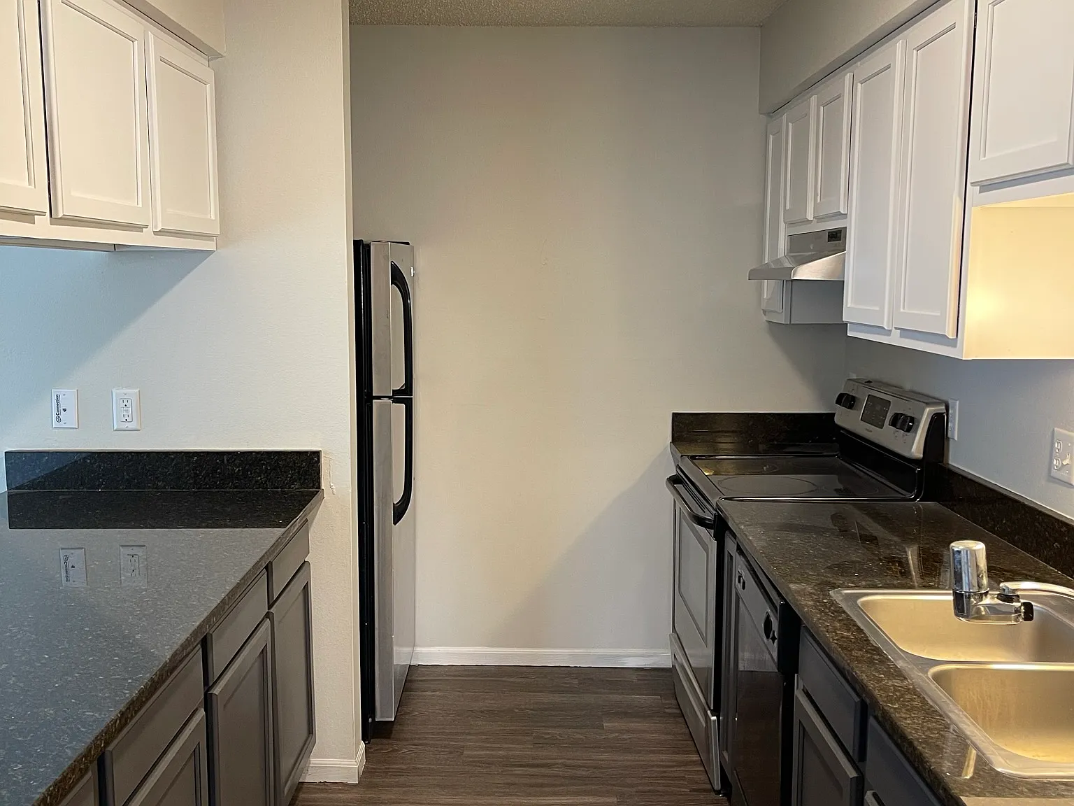 3 bed, $1,476 — Photo 4