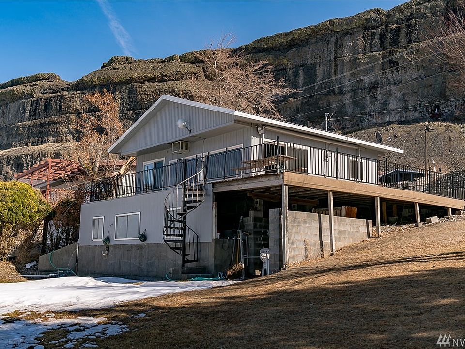1st image of 32686 NE Lakeshore Dr