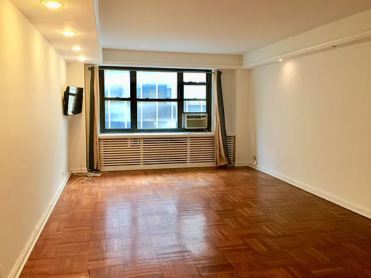 Rented by T&T Real Estate | media 2