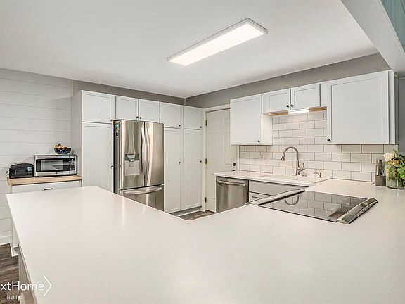 4th image of 231 Diane Dr