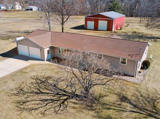 55 S Carter Rd, Linwood, MI 48634