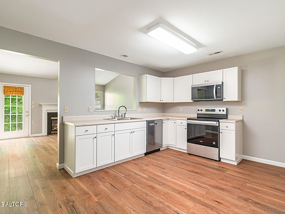 2nd image of 7568 Creek Song Ct