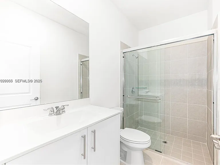 2209 SE 30th St — Photo 10