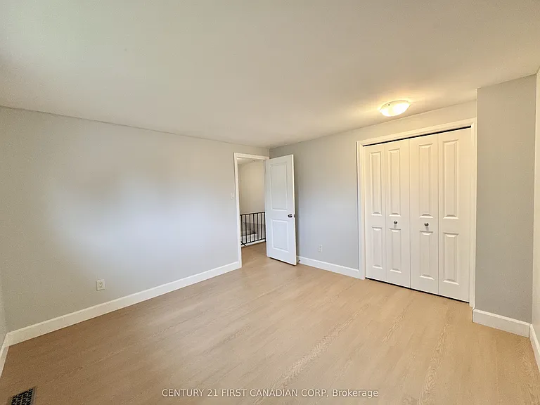 841 Jalna Blvd — Photo 14