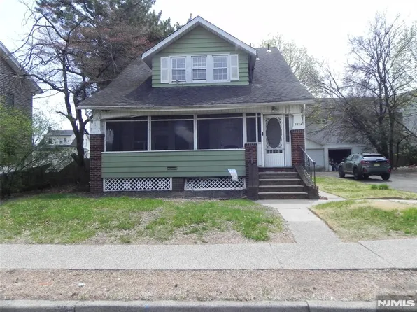 16-14 Kipp St, Fair Lawn, NJ 07410