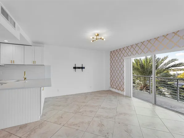 2900 NE 30 Street #C5, Fort Lauderdale, FL 33306