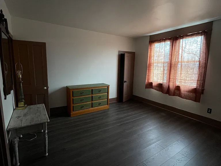 28 Mount View Ave — Photo 7