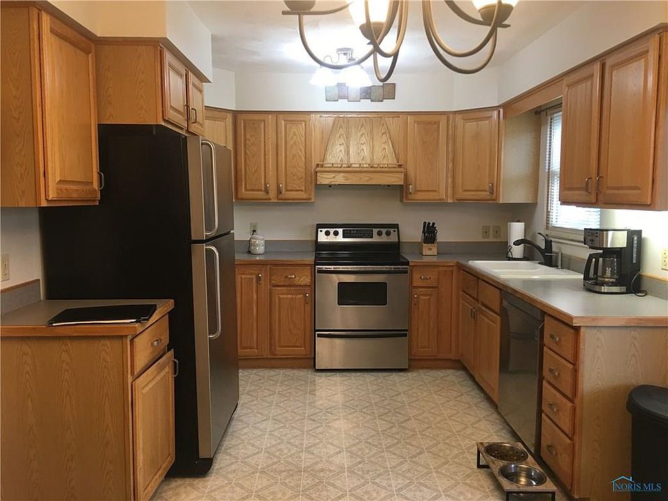 28735 Starbright Blvd, Perrysburg, OH 43551 Zillow