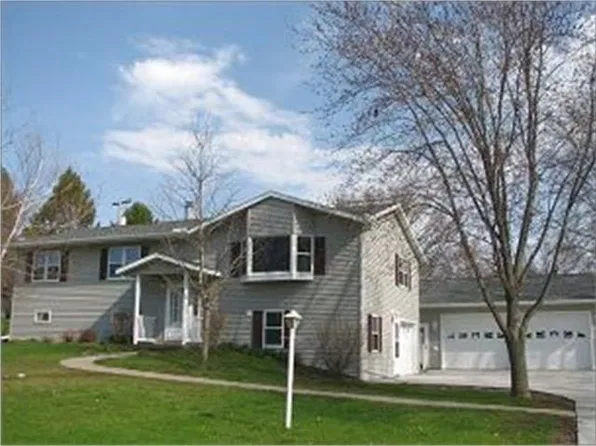 208 North St, Zearing, IA 50278