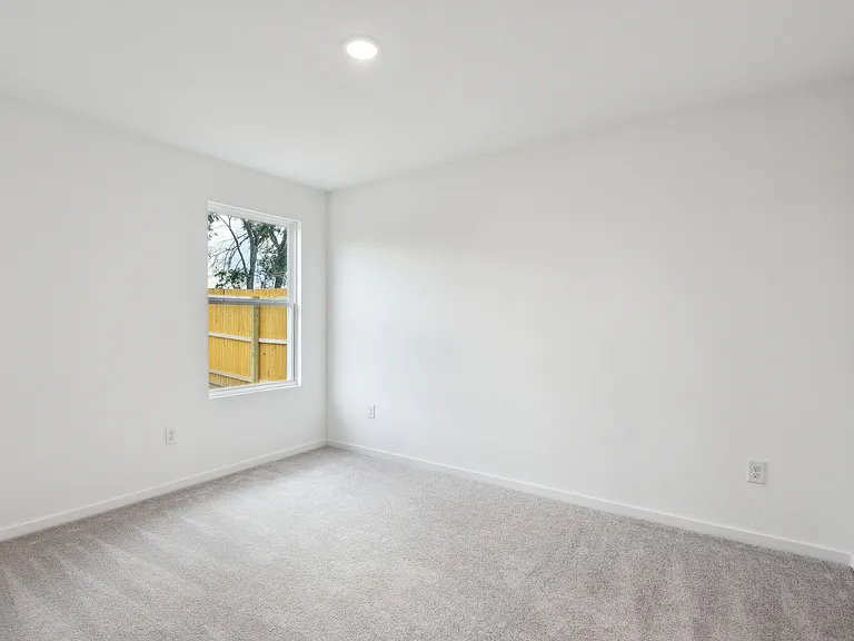 7402 Brownleaf Dr — Photo 16