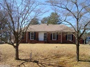 2209 Waynick St, High Point, NC 27265