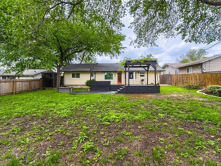 2501 Audubon Pl — Photo 11