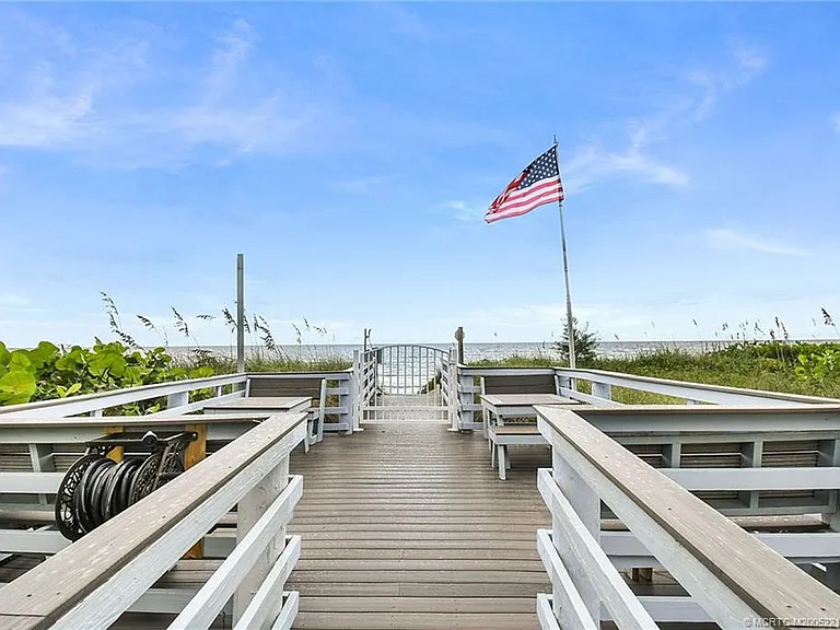 2375 NE Ocean Blvd #E402 — Photo 47