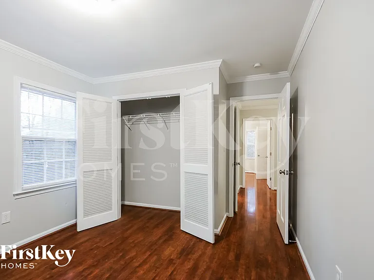 8300 Nathanael Greene Ln — Photo 15