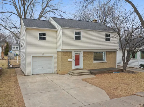 1144 Nicolet Ave, Green Bay, WI 54304