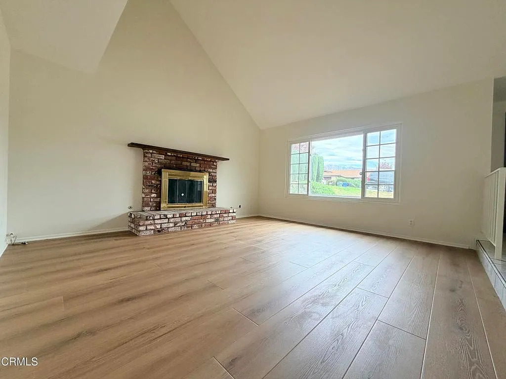 5 bed, 3.0 bath, 2122 sqft, $5,800 — Photo 4