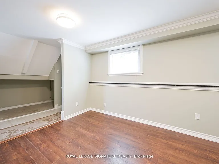 26 Peterson Ct #LOWER — Photo 11