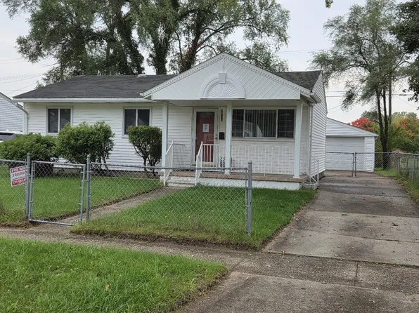 2826 Appleridge St, Ypsilanti, MI 48198