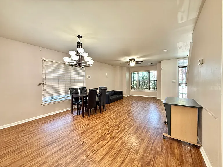 1823 S Napa St — Photo 16