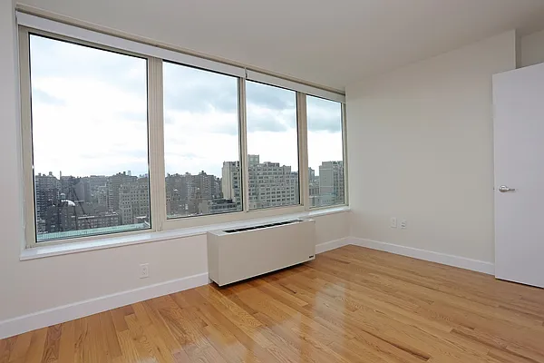 Rented by Stonehenge NYC LLC | media 10