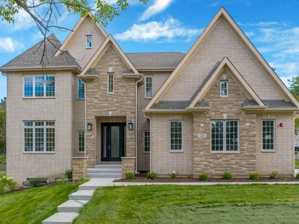 120 Saddle Brook Dr, Oak Brook, IL 60523