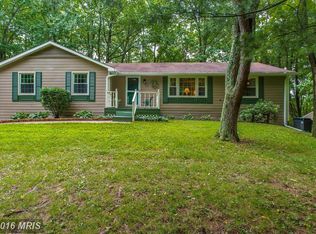 9001 Tarr Dr, New Windsor, MD 21776