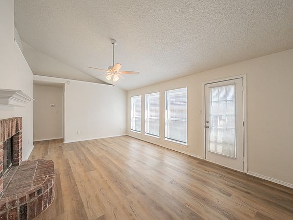 3rd image of 3745 Chaddybrook Ln