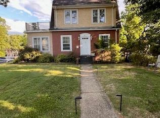 402 Roosevelt Ave, Oakhurst, NJ 07755