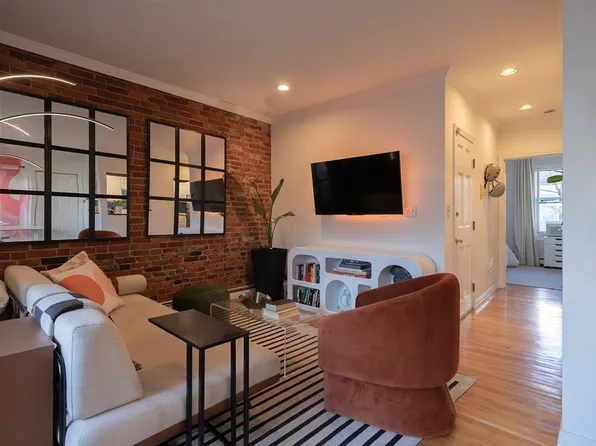 449 W 2nd St #2, South Boston, MA 02127