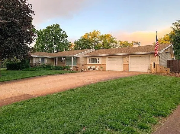 246 S 1st Ave, Minneapolis, KS 67467