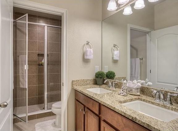 4th image of 11605 Maple Palm Way