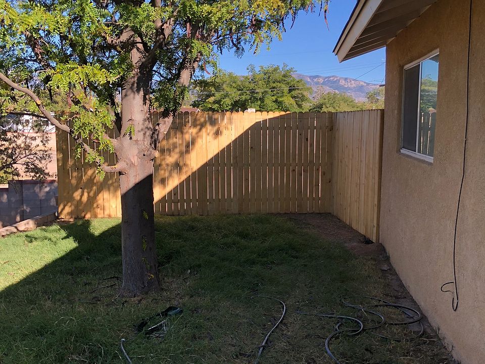 1st image of 3823 Los Arboles Ave NE