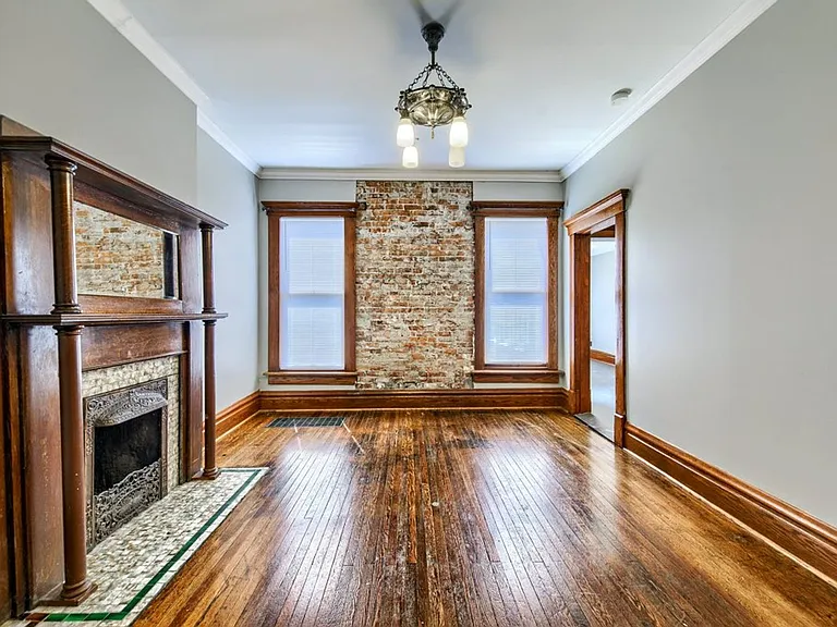 1023 Neil Ave — Photo 7