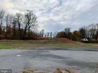 844 Fishing Creek Rd, New Cumberland, PA 17070