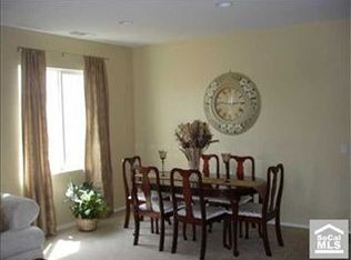 7038 Petaluma Dr, Fontana, CA 92336