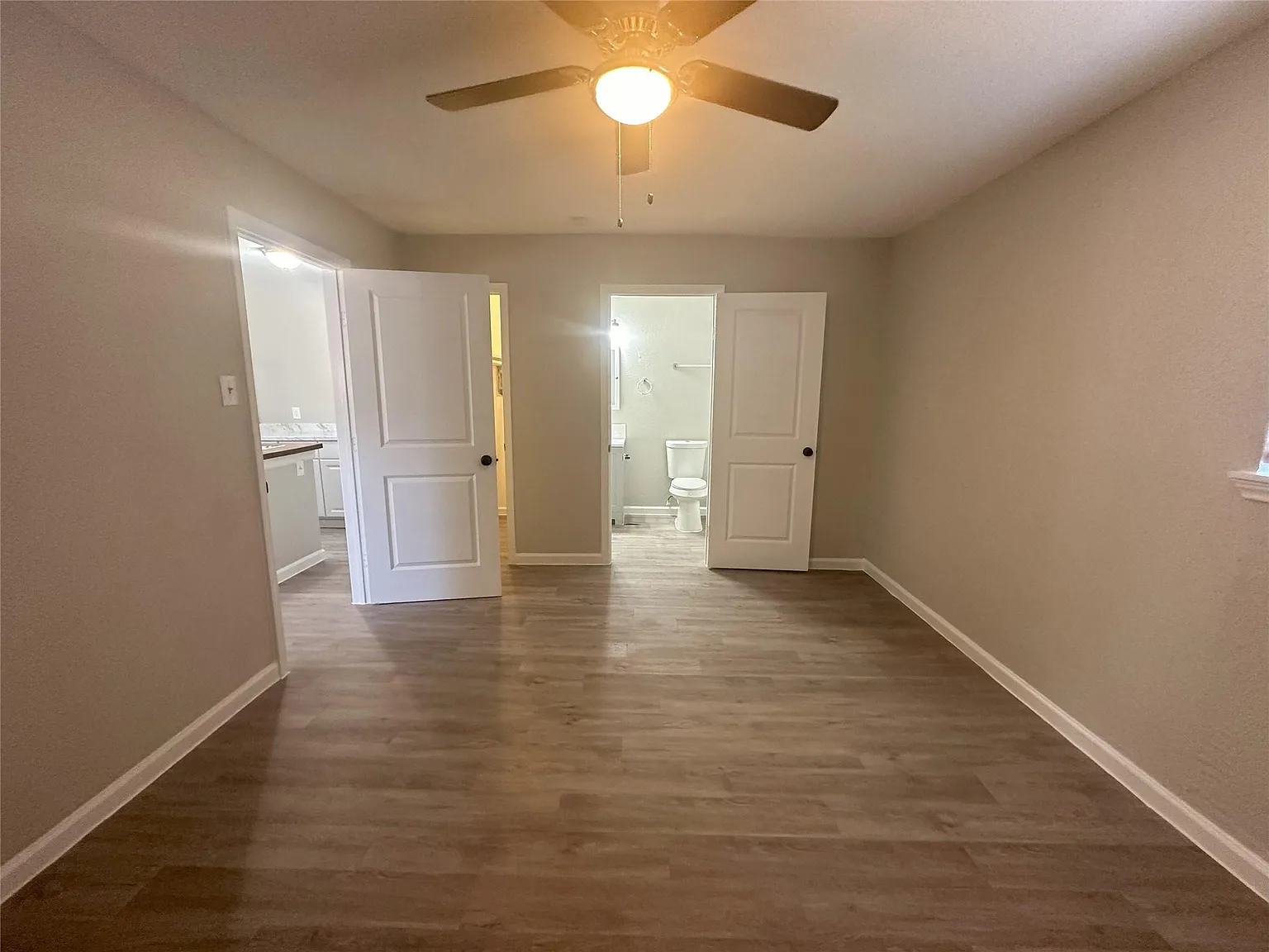 1 bed, 1.0 bath, 496 sqft, $800 — Photo 4