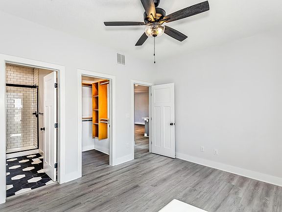5th image of 8717-8719 E Summerside Pl