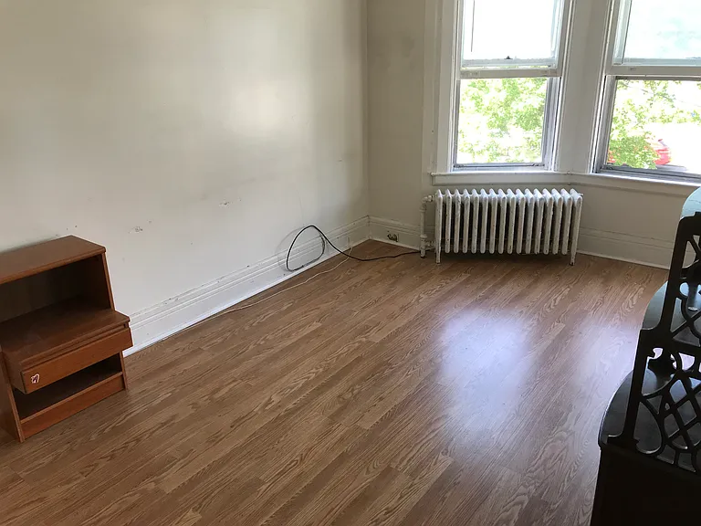 274 Manning Blvd #2 — Photo 6