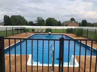 6960 Contest Rd, Paducah, KY 42001