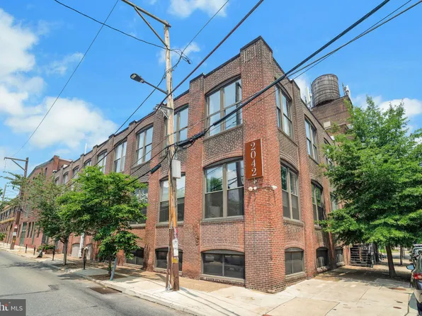 2042 Amber St #201, Philadelphia, PA 19125