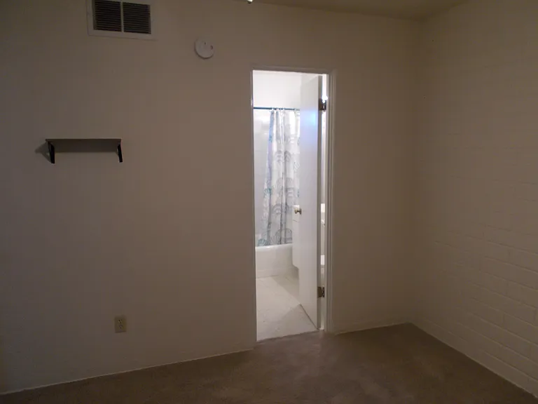 4335 N 15th Ave #2 — Photo 11