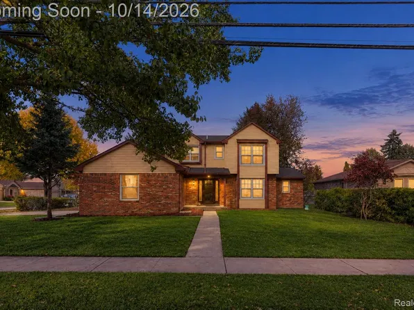 4785 Martin Rd, Warren, MI 48092