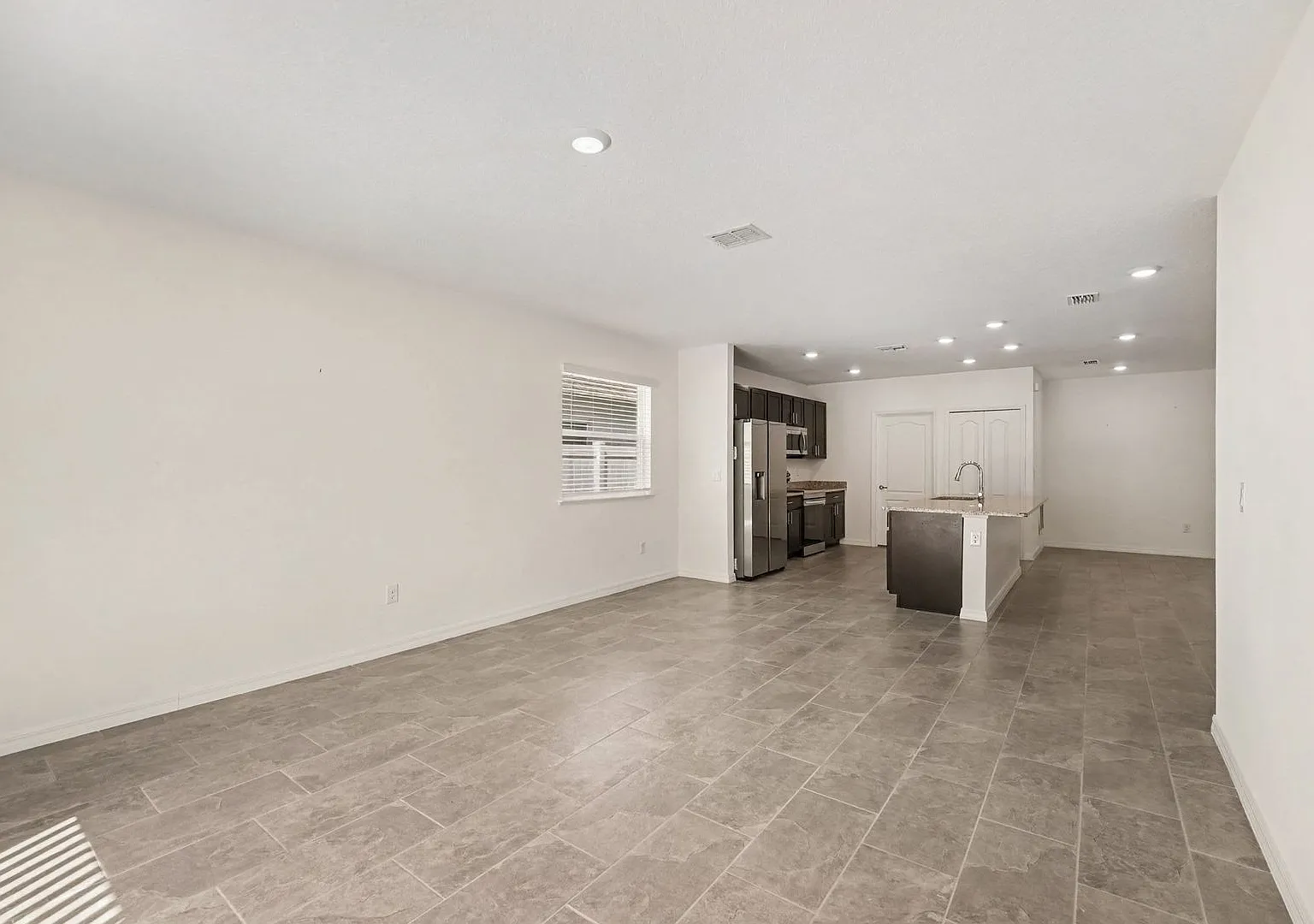 849 Brookview Lane — Photo 4