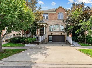 161 Townsgate Dr, Vaughan, ON L4J8J5