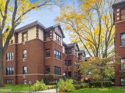 819 Lake St APT 2E, Oak Park, IL, 60301
