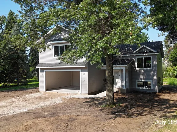 10509 Sumter Ave N, Minneapolis, MN 55445