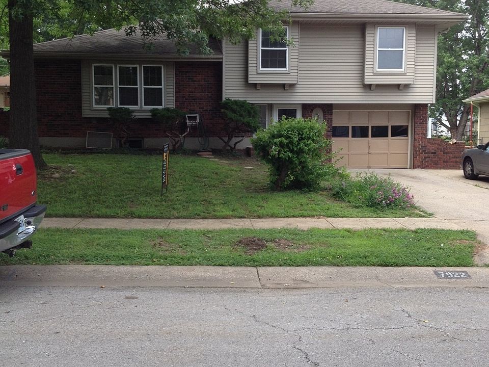 1st image of 7922 E 118th Ter