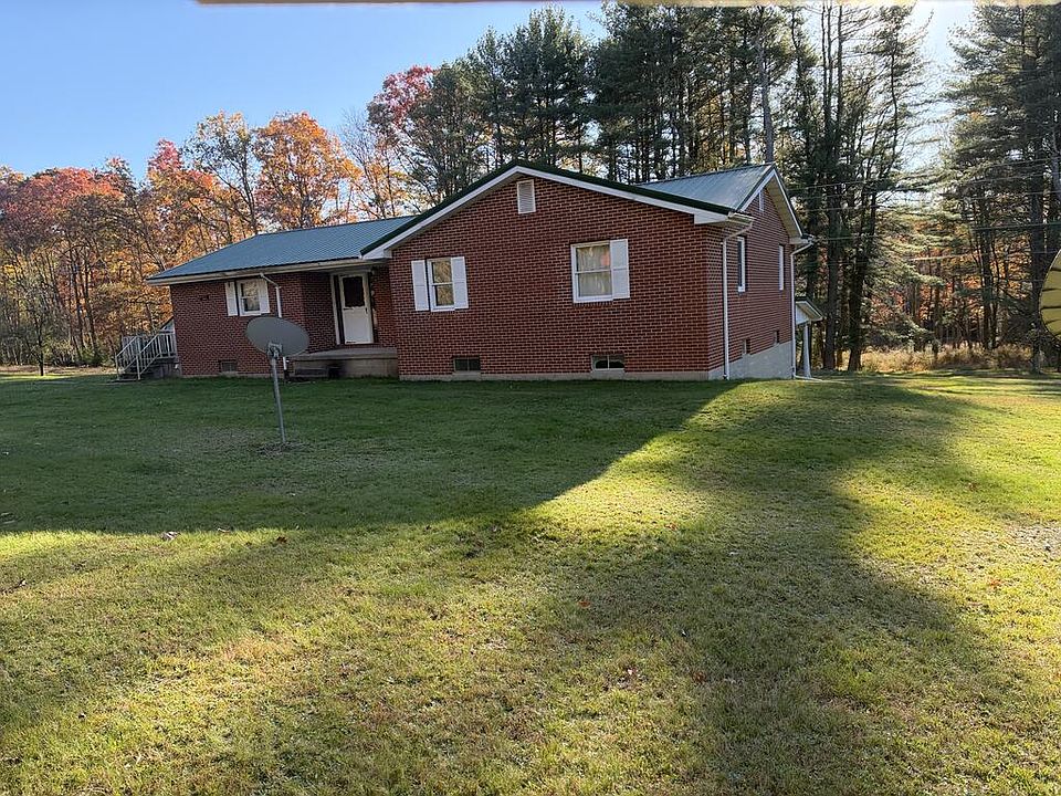 1st image of 869 Pine Run Rd