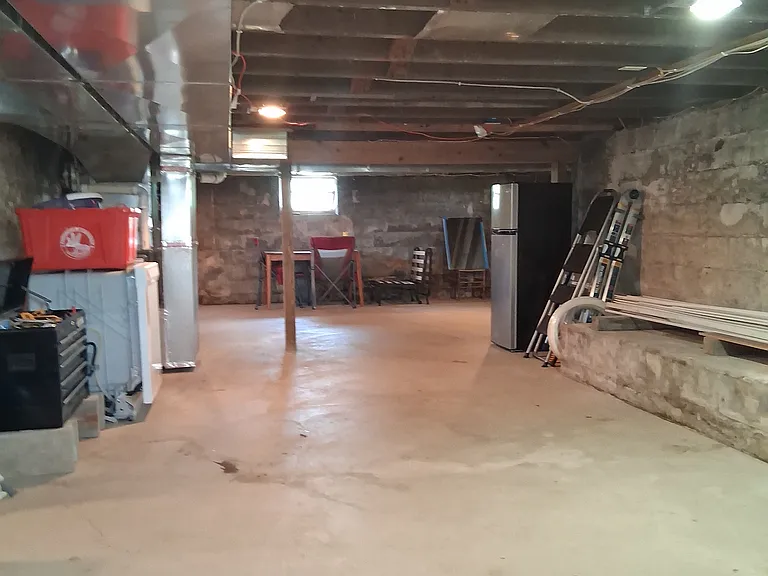 2643 N Kirk Rd — Photo 49