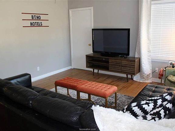 3rd image of 507 Gilchrist Ave